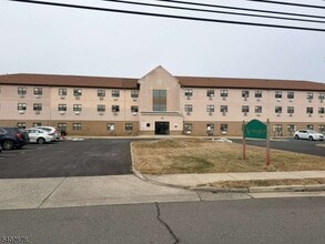 Building Photo - 701 Cranford Ave