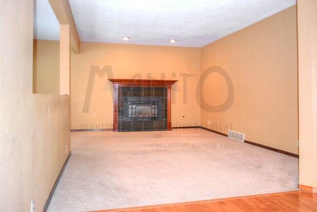 Foto del edificio - **COMING SOON** Spacious Wandermere Area Home