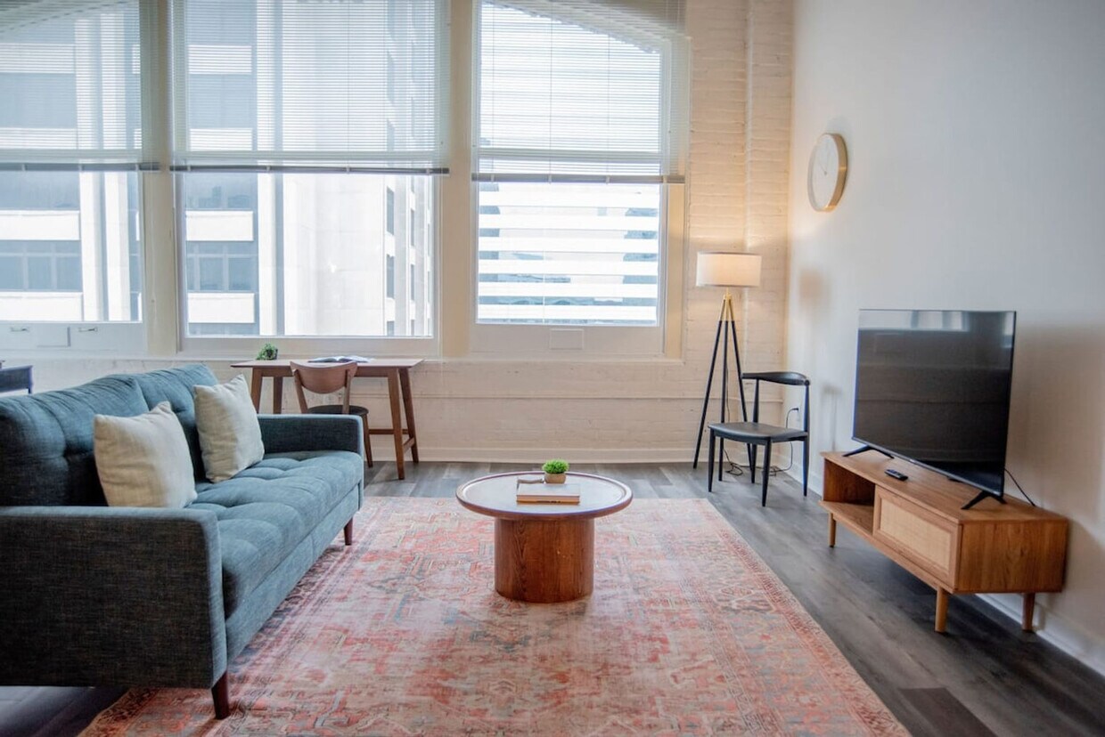 Foto principal - 125 W Market St