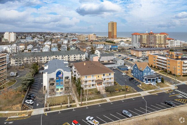 Aerial Photo - The Sunset Condos