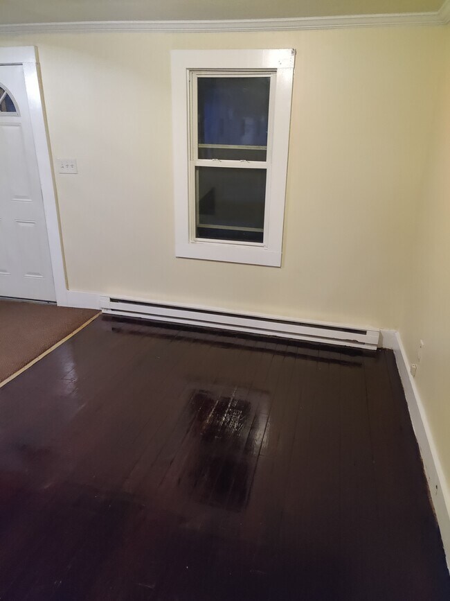 Comedor - 608 State St