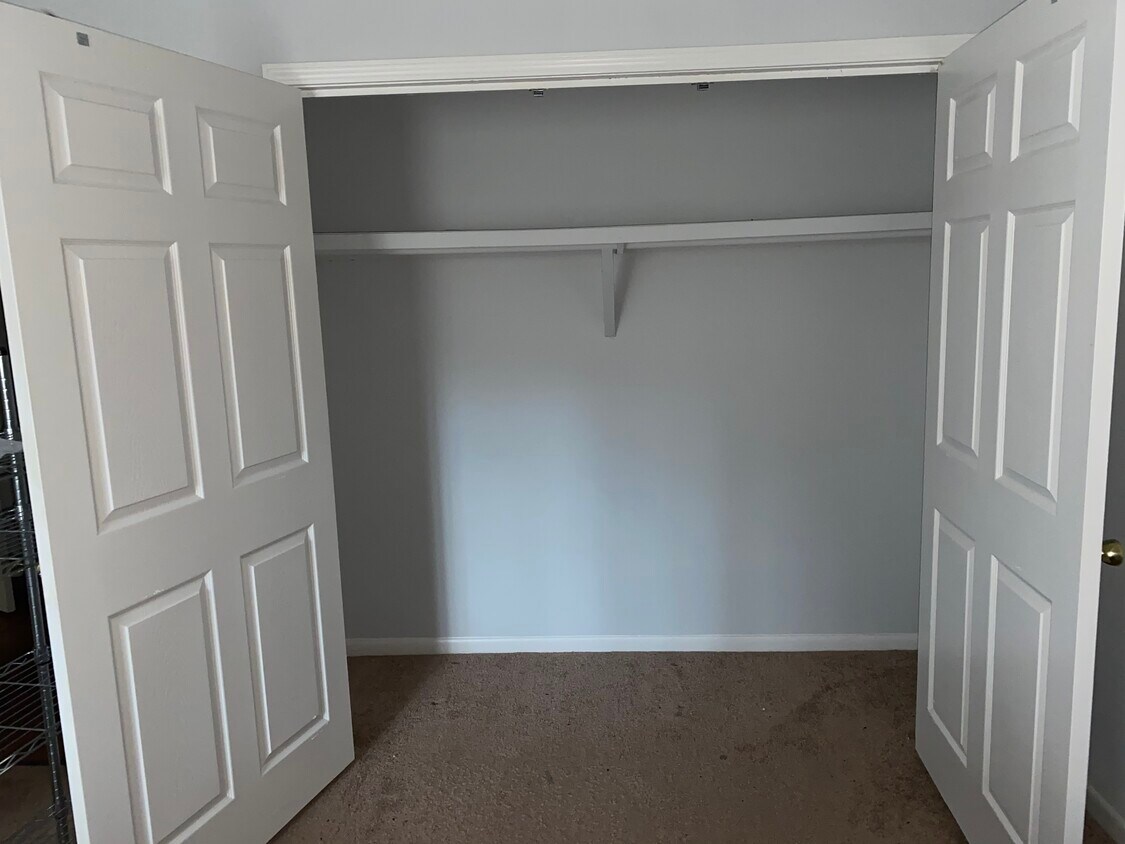 115 Laredo Dr Unit Looking For Roommate Avondale Estates GA 30002 115-laredo-dr-unit-looking-for-roommate-avondale-estates-ga-30002