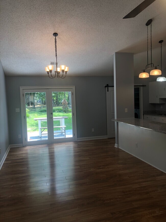 Foto del edificio - Charming 3 Bed 2 Bath Ranch Home in Indian...