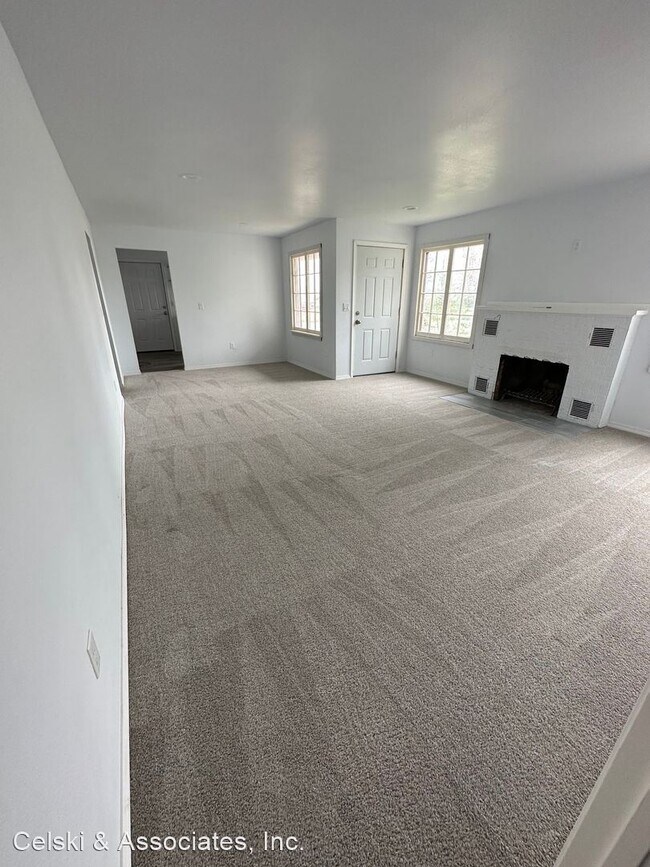 Foto del edificio - 3 br, 1 bath House - 33 Jean St