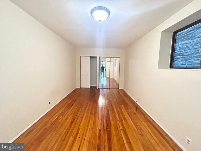 Foto del edificio - 716 South St