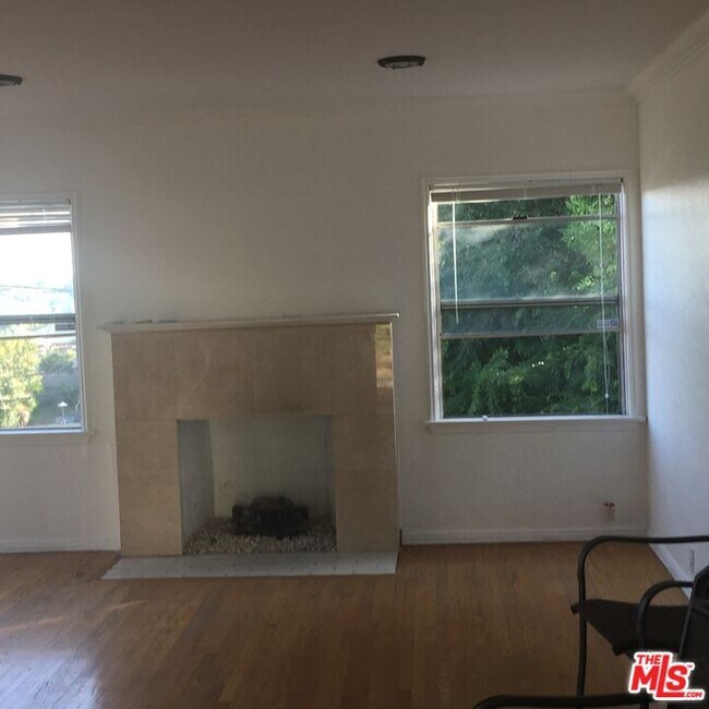 Foto del edificio - 5245 Maymont Dr