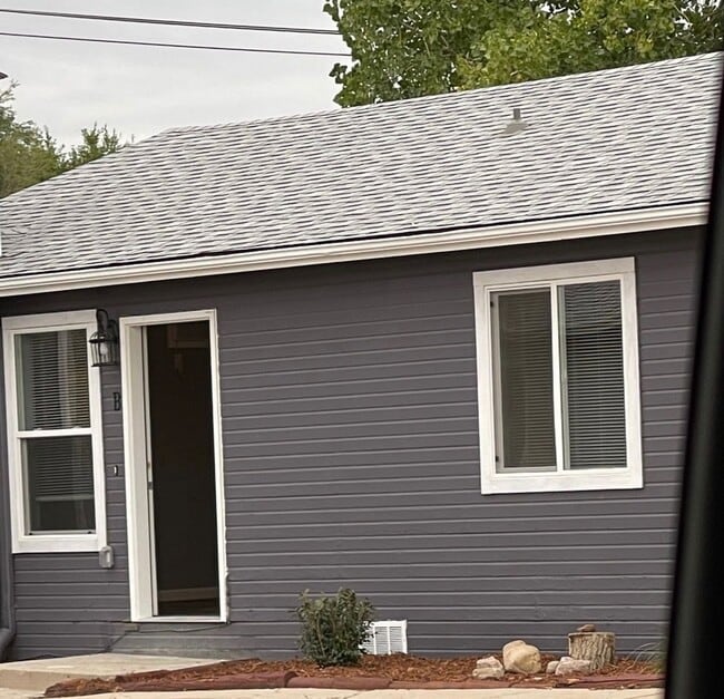 Building Photo - Loomis Ave (4450)