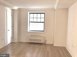Building Photo - 1701 Locust St