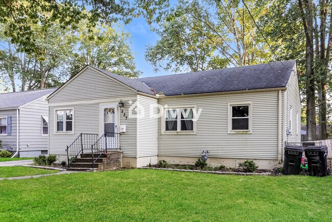 Building Photo - 537 Cornell Ave