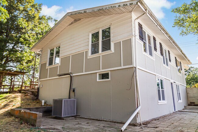 Foto del edificio - 181 SE State Rte 13