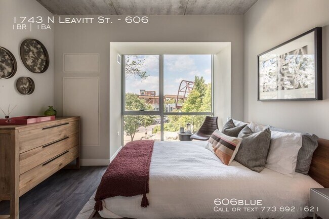 Foto del edificio - 1743 N Leavitt St