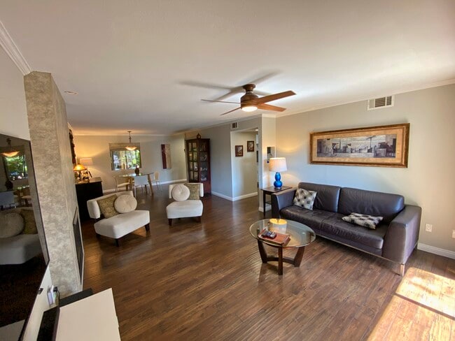 Living Room - 7505 Hampton Ave