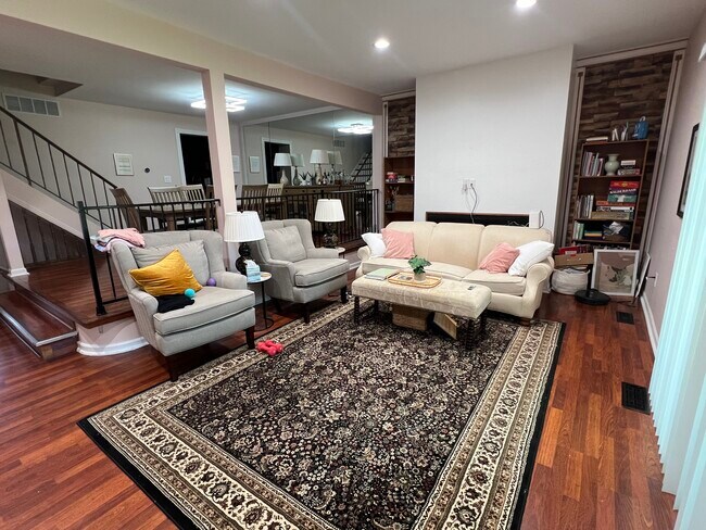 Foto del edificio - 7324 Balsam Ct