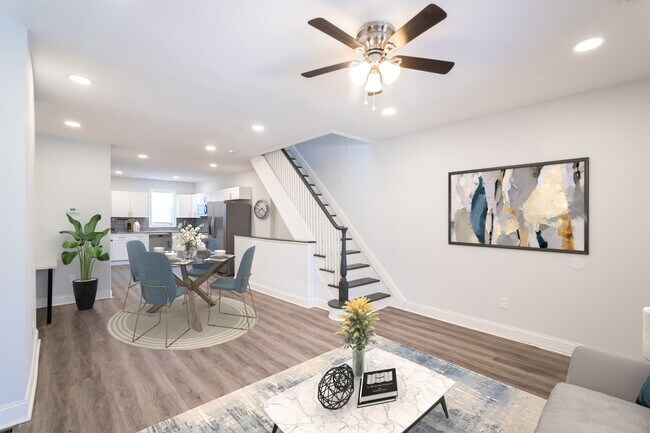 Foto del edificio - Newly Renovated West Philly Home