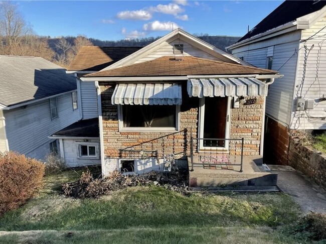 Front entrance - 1112 N 7th St