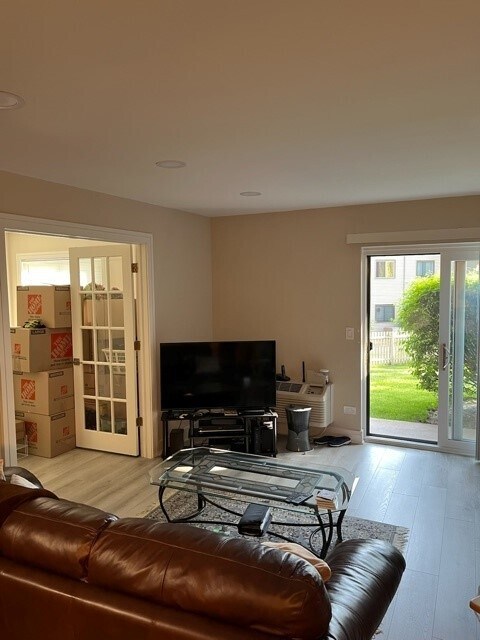 Foto del edificio - 940 N Lakeside Dr