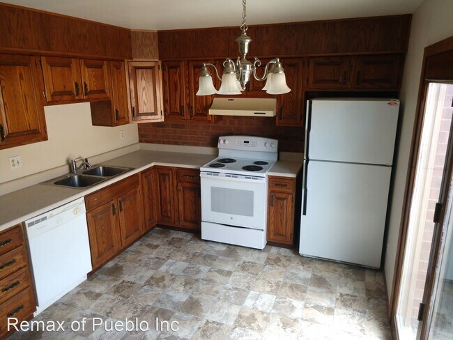 Foto del edificio - 2 br, 1.5 bath House - 2111 CHATALET LN #B...