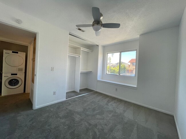 Foto del edificio - Cozy 2 Bedroom, 1 Bath Townhome in the Heart of North Park!