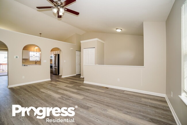 Building Photo - 6326 Greenhaven Ave