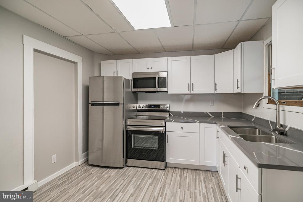 Primary Photo - 34 N Nescopec St
