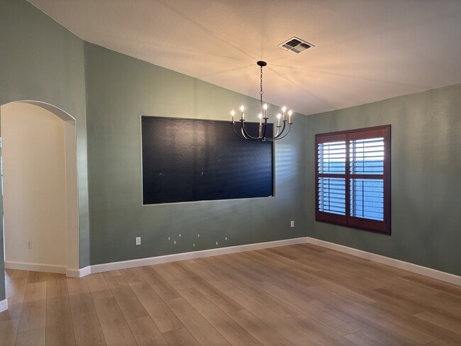 Building Photo - 3570 E Kesler Ln