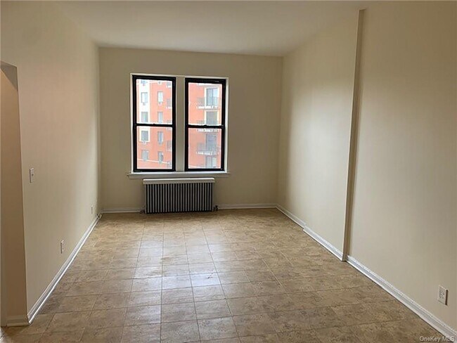 Building Photo - 137 Mamaroneck Ave