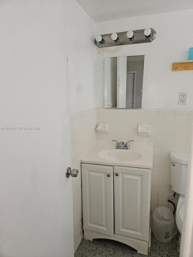 Foto del edificio - 4590 SW 67th Ave