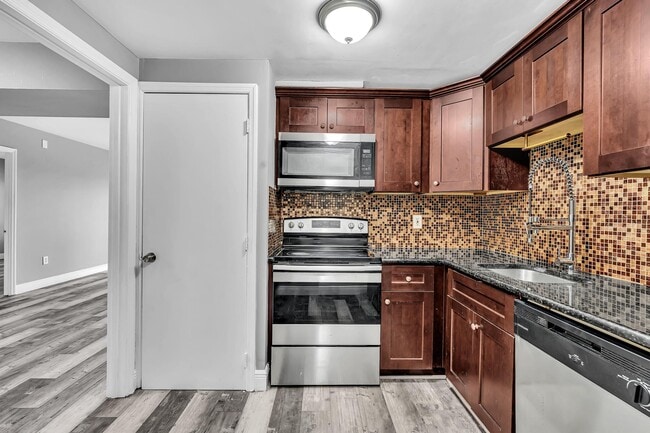 Photo - 4158 Inverrary Dr (Lauderhill, FL) House