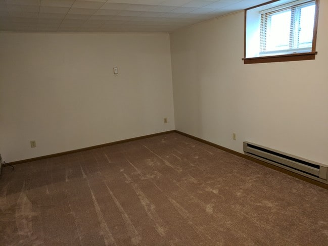 Living Room - 17 21st Ave S