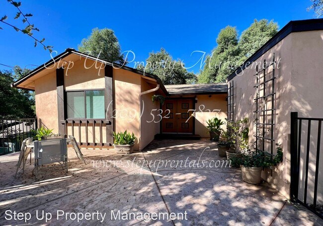 Building Photo - 2 br, 1 bath House - 21848 El Coyote Dr