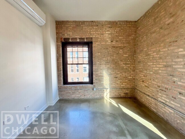 Foto del edificio - 1513 W Adams St