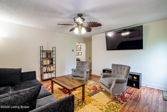 Foto del edificio - 119 E French St