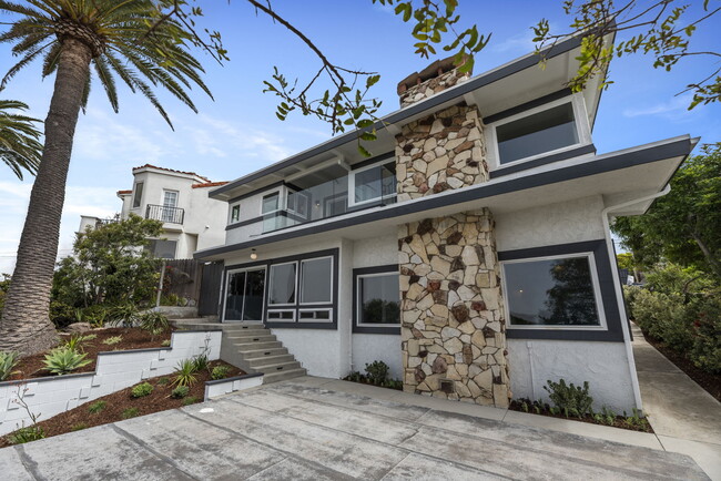 Foto del edificio - 7512 Rindge Ave