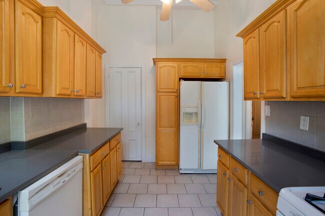 Building Photo - 174 Saint Marks Avenue