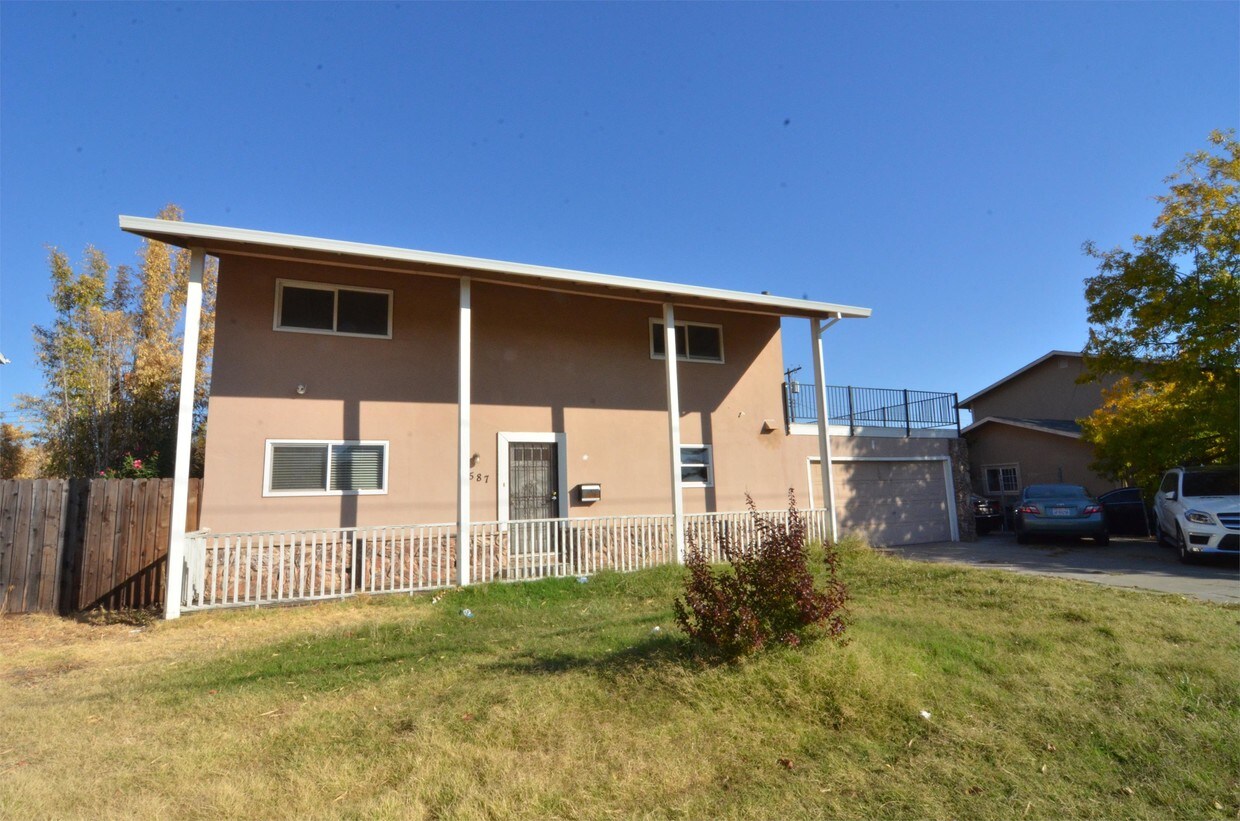 8587 Gerber Rd, Sacramento, CA 95828 House Rental in Sacramento, CA