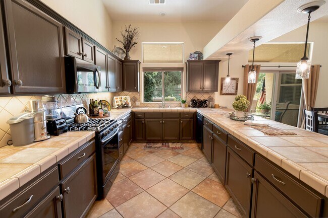 Foto del edificio - 3211 W Delaware Ct