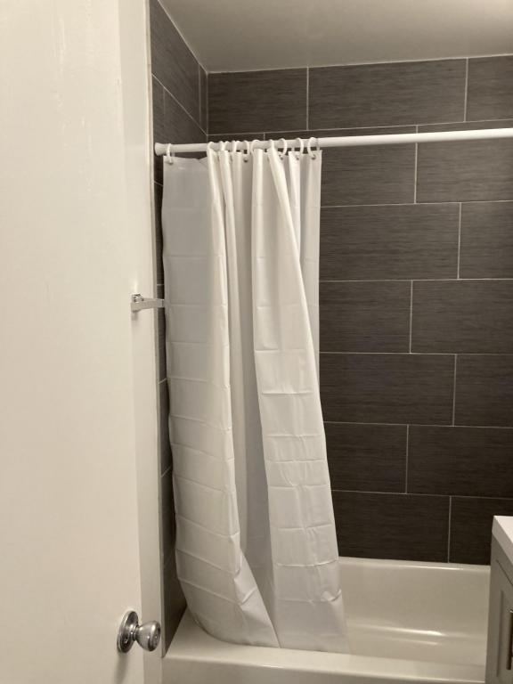 Foto del edificio - 804 E 89th Pl