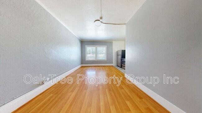 Foto del edificio - 134 E 16th St