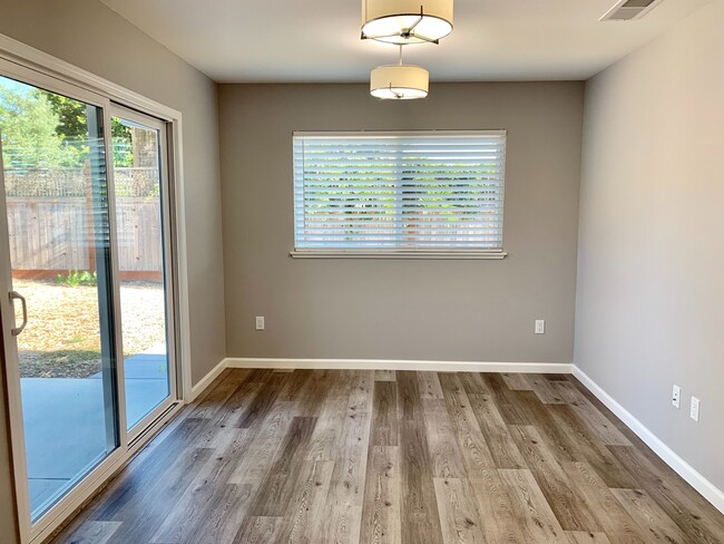 Building Photo - Completely Remodeled Single Level, 3 Bedro...