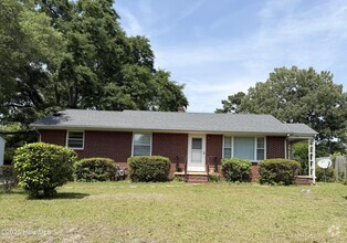 Building Photo - 2703 Jackson Dr
