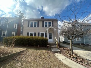 Building Photo - 3819 Grantley Rd