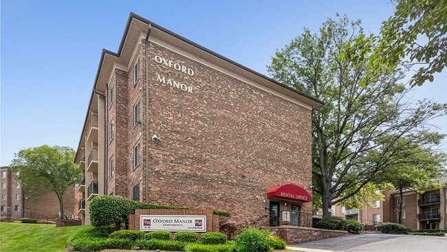 Building Photo - Oxford Manor