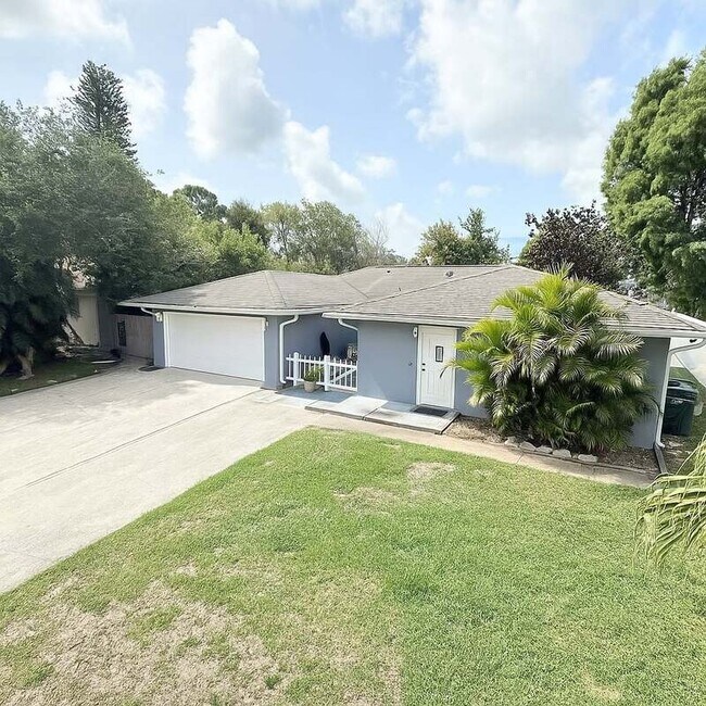 Foto del edificio - 2658 Sunny Breeze Ave
