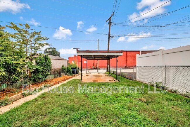 Foto del edificio - 2107 Hawthorne Rd