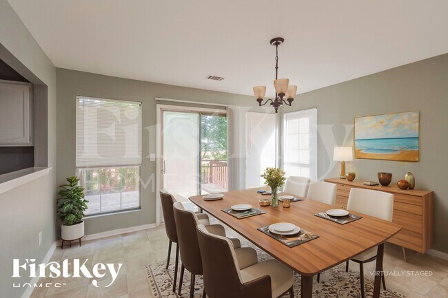 Foto del edificio - 1240 Woodstream Dr