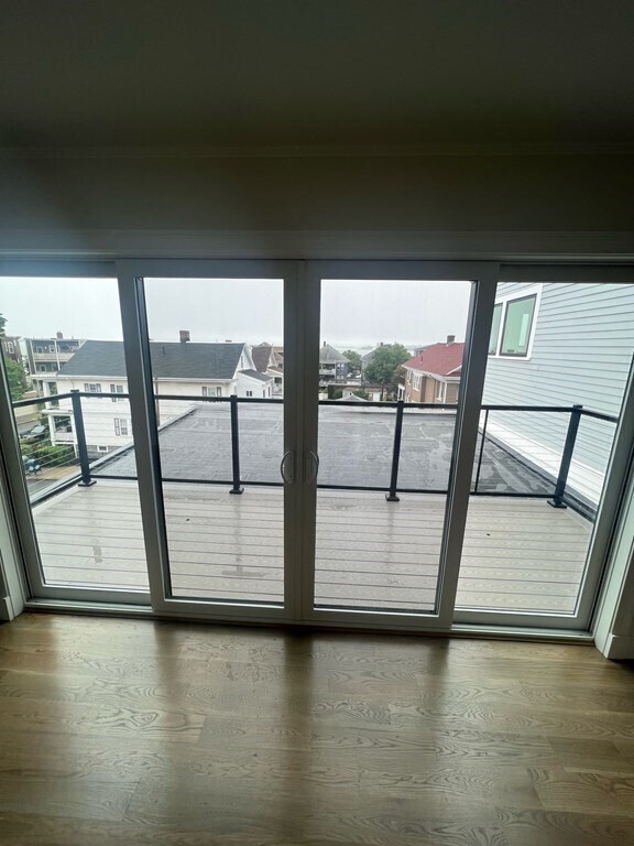 Foto del edificio - 744 E 8th St