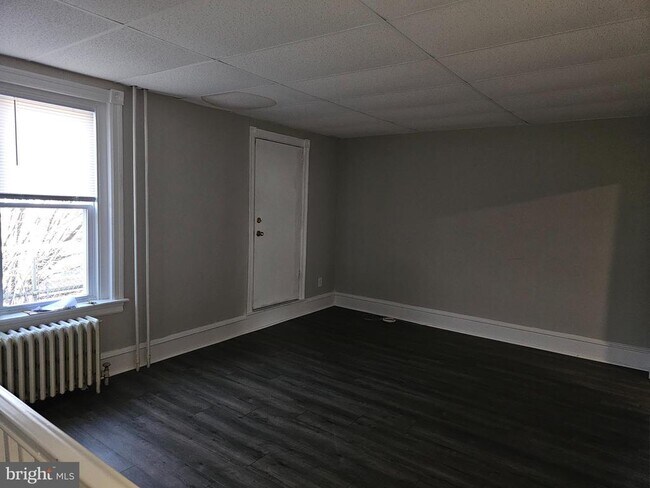 Foto del edificio - 614 Station Ave