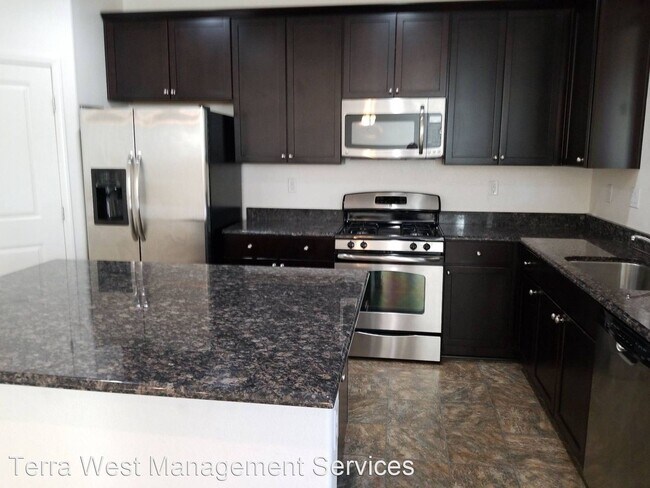 Foto del edificio - 10583 Acacia Park Pl