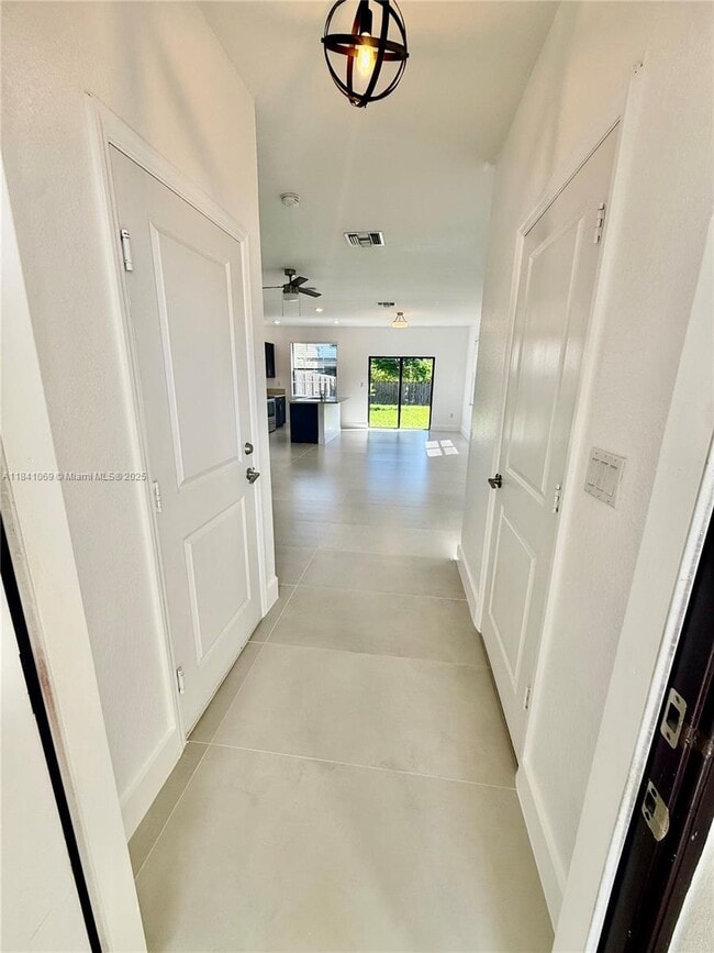 Foto del edificio - 25123 SW 107th Ct