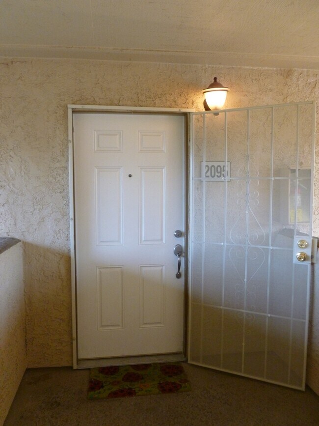 Foto del edificio - 7300 Pirates Cove Rd